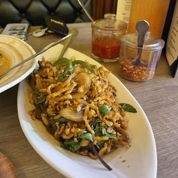New Thai Bistro - Pad Basil (Ka-Praw) - Thai Near Me - Pleasanton, California
