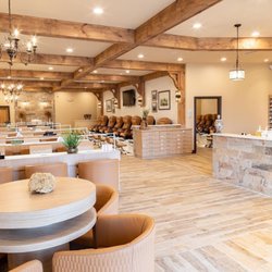 Elegant Nail Spa - Hilltop