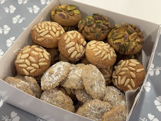 Lety's Bakery and Cafe by null