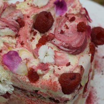 ByClio Bakery - Strawberry vanilla cake - Bakeries Near Me - Brooklyn, New York ByClio Bakery - Strawberry vanilla cake - Bakeries Near Me - Brooklyn, New York