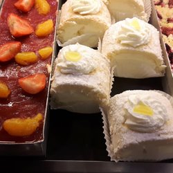 Calenberger Backstube - Apfelstreuselkuchen, Erdbeermusschnitte, Zitronenrolle, Zwetschgenstreuselschnitte