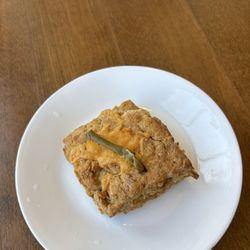 Mountain House Cafe - Cheddar and Green Pepper Scone