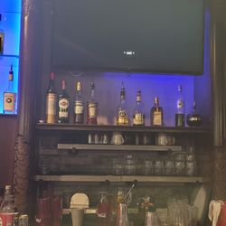 32* ICE BAR & Lounge - That's liquor