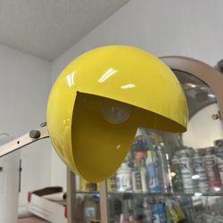 Vista Paint - Italian "PAC-man" lamp Vista helped with