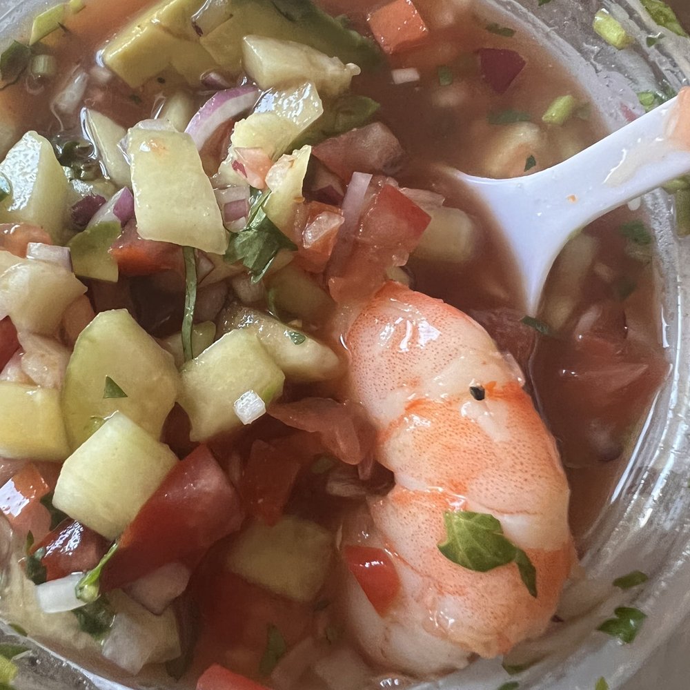 Tacos El Chino - shrimp and vegetables in a bowl - Food Trucks Near Me - Richmond, California Tacos El Chino - shrimp and vegetables in a bowl - Food Trucks Near Me - Richmond, California