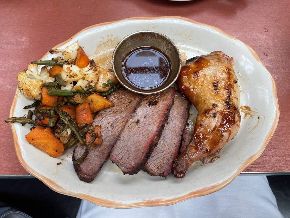 LUCILLE’S SMOKEHOUSE BARBQUE Updated September 2024 1952 Photos