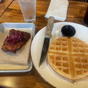 Pour Company - Fried chicken and waffle - New American Near Me - Fullerton, California Pour Company - Fried chicken and waffle - New American Near Me - Fullerton, California
