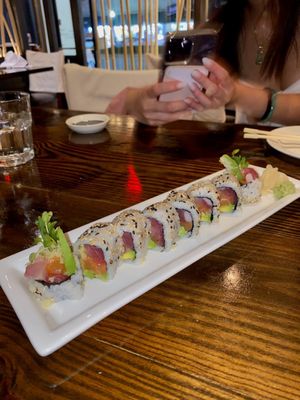 Toni's Sushi Bar by null
