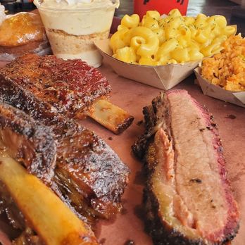 Terry Black's Barbecue - Brisket, beef Rib, pork Rib, Mac n cheese, banana pudding , corn bread - Barbeque Near Me - Austin, Texas Terry Black's Barbecue - Brisket, beef Rib, pork Rib, Mac n cheese, banana pudding , corn bread - Barbeque Near Me - Austin, Texas