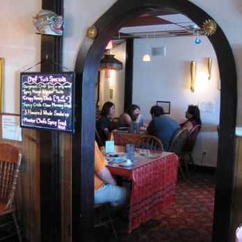 Jitlada - looking through the archway into the second dining area - Thai Near Me - Los Angeles, California