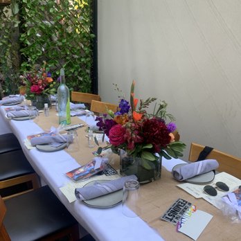 Les' Blooms Floral - Florists Near Me - Brooklyn, New York