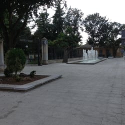Parque de Gasset - Entrada con la fuente talaverana.