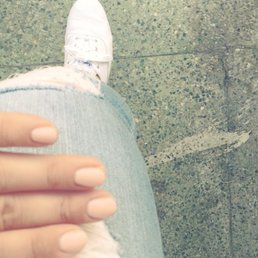 25$ Manicure + Shellac !!!! Yay!!!! 25$ Manicure + Shellac !!!! Yay!!!!