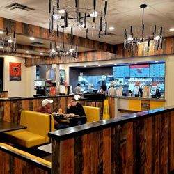 El Pollo Loco - Dining room