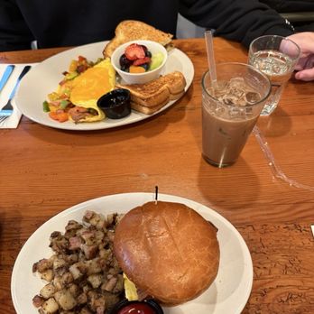 Wanda's Cafe + Bakery - Breakfast sandwich and Nehalm omelette. Iced 16oz mocha - Bakeries Near Me - Nehalem, Oregon