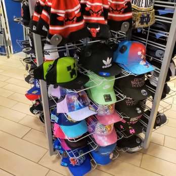 Lids - Sports Wear Near Me - Mishawaka, Indiana