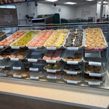 Krispy Kreme - Donuts Near Me - Daly City, California Krispy Kreme - Donuts Near Me - Daly City, California
