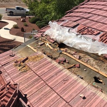 Las Vegas General Construction - This is what my roof looked like - General Contractors Near Me