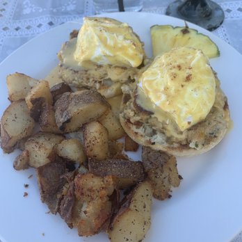 Lisa's Cafe - Crab Benedict - Breakfast & Brunch Near Me - Madeira Beach, Florida Lisa's Cafe - Crab Benedict - Breakfast & Brunch Near Me - Madeira Beach, Florida