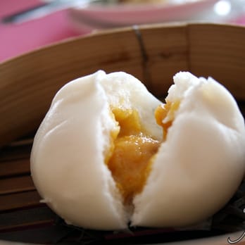 好彩海鮮酒家 - 流沙包 Egg Custard Bun - Cantonese Near Me - Hong Kong, HK