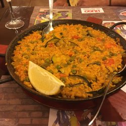 Hugo Restaurante - Vegetable Paella!!
