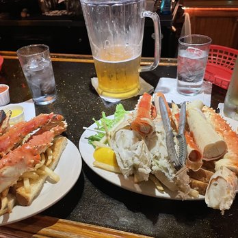 Half Shell - Alaskan King Crab and a pitcher of Budweiser - Seafood Near Me - Chicago, Illinois