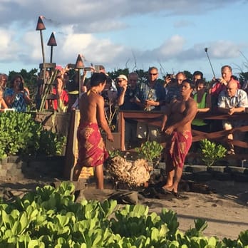 Germaine's Luau - Hawaiian Near Me - Kapolei, Hawaii