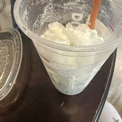 Dunkin' - Ice filled