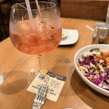 California Pizza Kitchen - Excellent berry mocktail with thyme - Salad Near Me - Encinitas, California