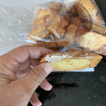 Collins Bakery - Toasted bread chips. Very tasty - Bakeries Near Me - Puerto Vallarta, JAL