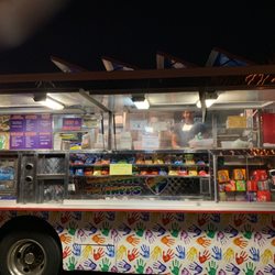 Papi's Taco Mobile - Papi's Truck