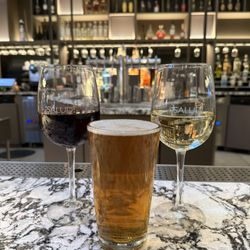 AC Hotel - Local Beer & Wine AC Lounge