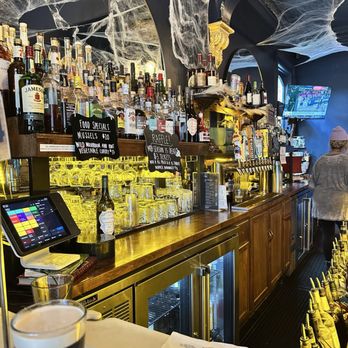 RMU Truckee - Bars Near Me - Truckee, California