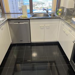 Rui Construction Supply - Whole kitchen Reno