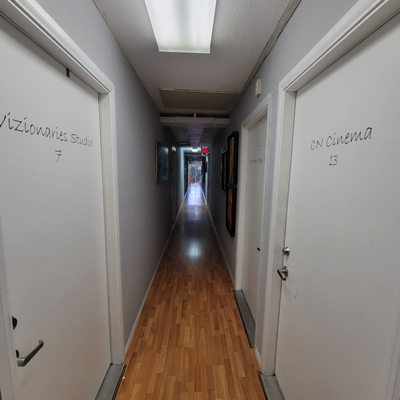 Distinction Gallery by null