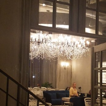La Vie - giant chandelier - Cocktail Bars Near Me - Washington, DC, District of Columbia La Vie - giant chandelier - Cocktail Bars Near Me - Washington, DC, District of Columbia