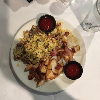 Zephyr Grill & Bar - Jose Portuguese scramble - American Near Me - Brentwood, California Zephyr Grill & Bar - Jose Portuguese scramble - American Near Me - Brentwood, California