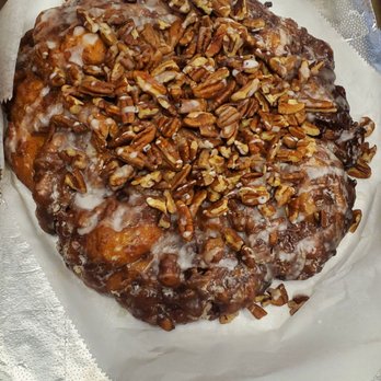 D&D's Place - Amazing - Donuts Near Me - Chicago, Illinois