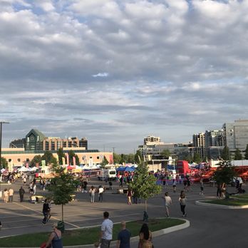 Night It Up! - Street Vendors Near Me - Markham, Ontario