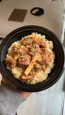 Ali’i Hawaiian Grill by null