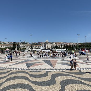 Portugália - Overlooking the piazza - Beer Bar Near Me - Lisbon, 11 Portugália - Overlooking the piazza - Beer Bar Near Me - Lisbon, 11