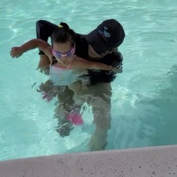 Nadar Swimming Miami - A la pared! - Swimming Lessons/Schools Near Me - Miami Beach, Florida