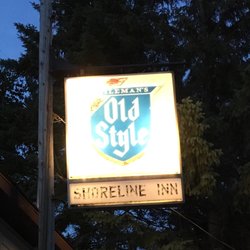 Shoreline Inn