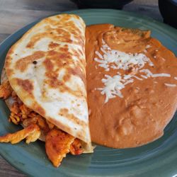 Fiesta Jalisco - Quesadilla, refried beans