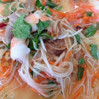 Viet Pho - Reno - Papaya salad with shrimp and pork. - Vietnamese Near Me - Reno, Nevada Viet Pho - Reno - Papaya salad with shrimp and pork. - Vietnamese Near Me - Reno, Nevada
