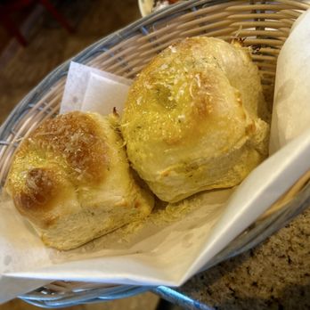 Casa Mia - Garlic rolls- complementary with the entrée - Italian Near Me - Puyallup, Washington Casa Mia - Garlic rolls- complementary with the entrée - Italian Near Me - Puyallup, Washington