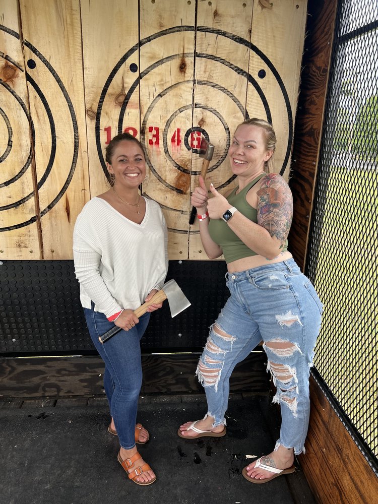 RELAXE & THROW MOBILE AXE THROWING Updated April 2024 40 Photos