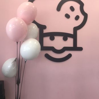 Crumbl - Spring - Bakeries Near Me - Spring, Texas