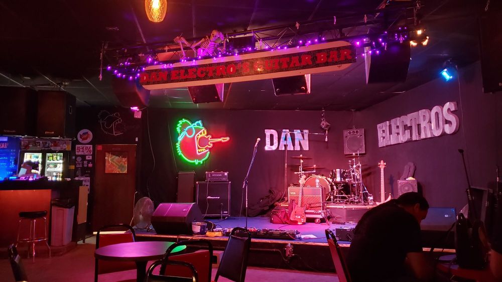 DAN ELECTROS GUITAR BAR 106 Photos & 75 Reviews 1031 E 24th St