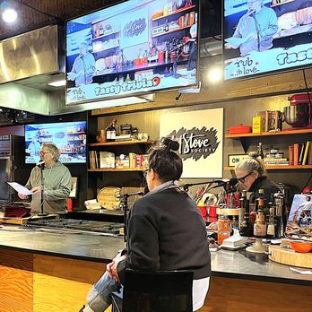 Hot Stove Society - Tom with guest Amy Pennington (foreground) discussing Spring Planting guide for your garden - Cooking Schools Near Me - Seattle, Washington
